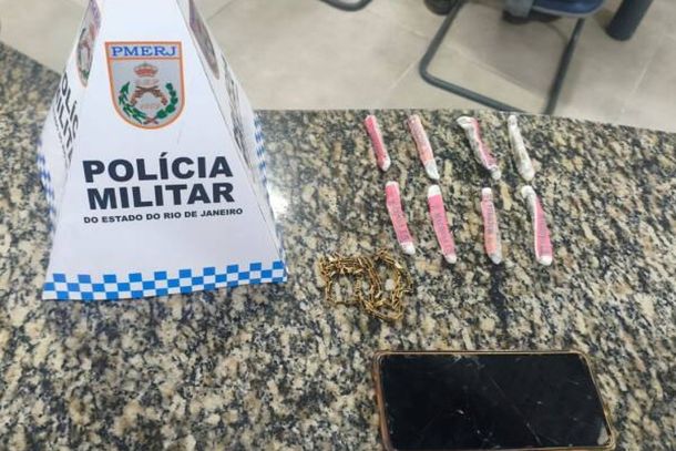 Adolescente escondia a maconha na bermuda