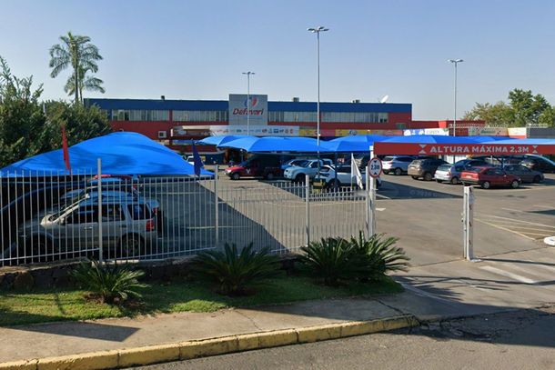 Defavari Supermercado abre vagas para tr&ecirc;s fun&ccedil;&otilde;es