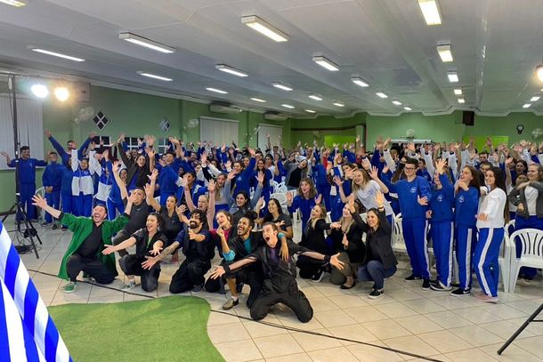 O espet&aacute;culo contou com um p&uacute;blico com mais de 250 alunos