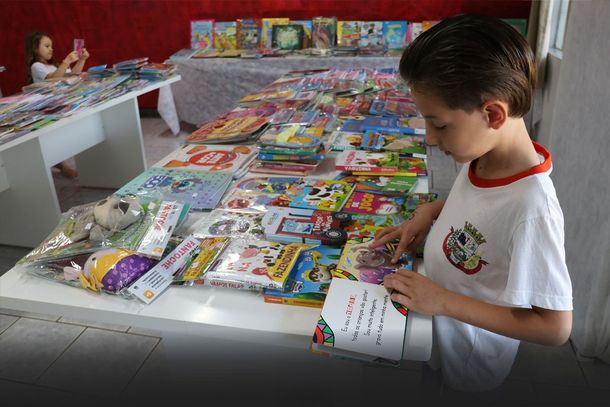 Feiras do Livro e do Conhecimento movimentam a Escola Marechal Deodoro de Pato Bragado