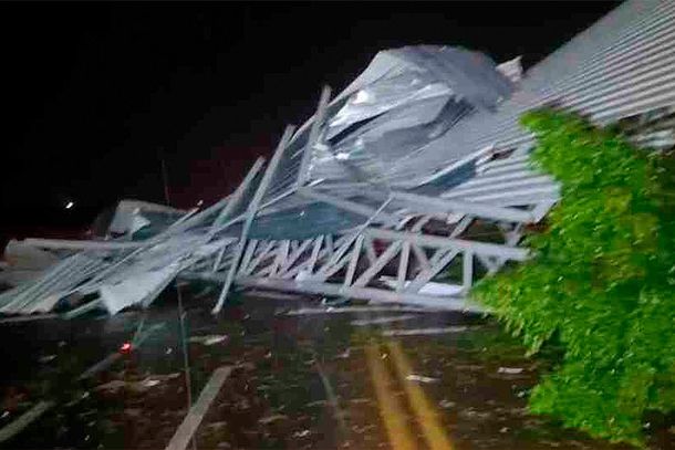 Rajadas passam de 80 km/h durante temporal em Santa Helena