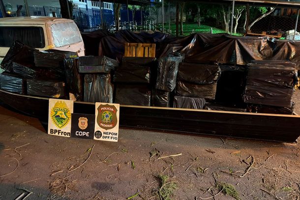 Cigarros contrabandeados s&atilde;o apreendidos em porto clandestino no Lago de Itaipu