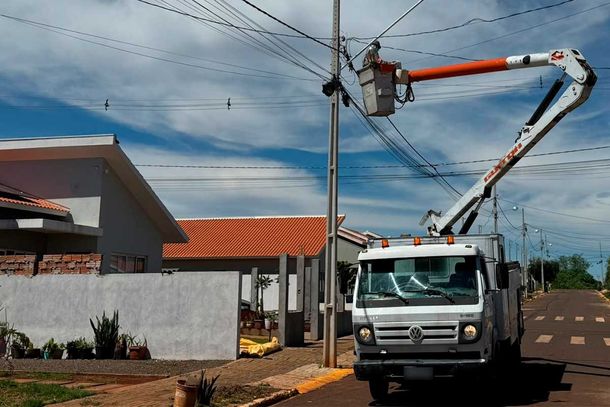 Conjunto Porto Seguro em Santa Helena come&ccedil;a a receber novas lumin&aacute;rias de LED