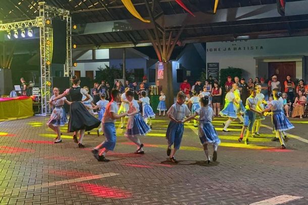 Pato Bragado celebra a Oktoberfest com desfile, chope e atra&ccedil;&otilde;es musicais