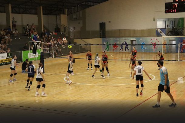 V&ocirc;lei feminino de Pato Bragado conquista t&iacute;tulo regional Oeste Sub-16