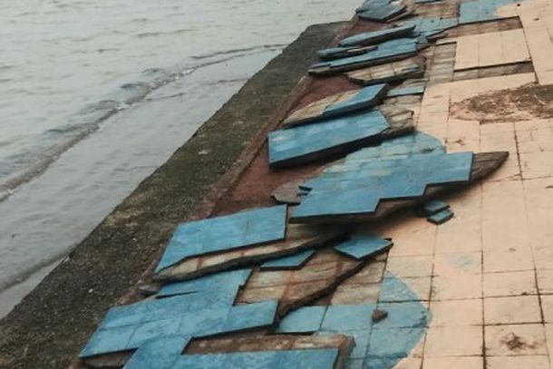 Temporal causa estragos no Terminal Tur&iacute;stico Alvorada de Itaipu, em Santa Terezinha
