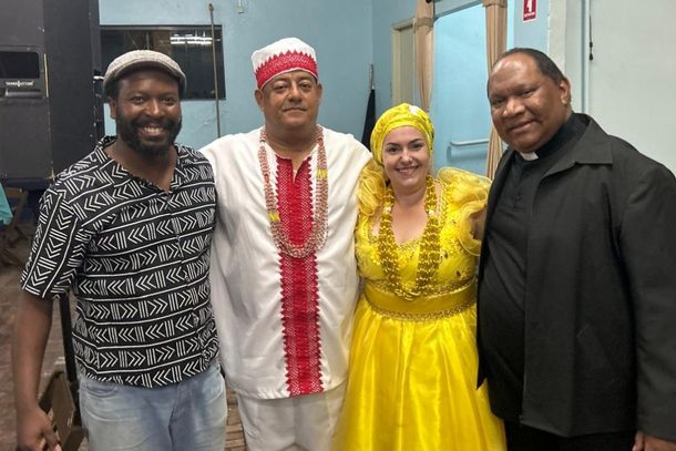 Evento de todas as cren&ccedil;as marcam os 98 anos do Flor de Maio