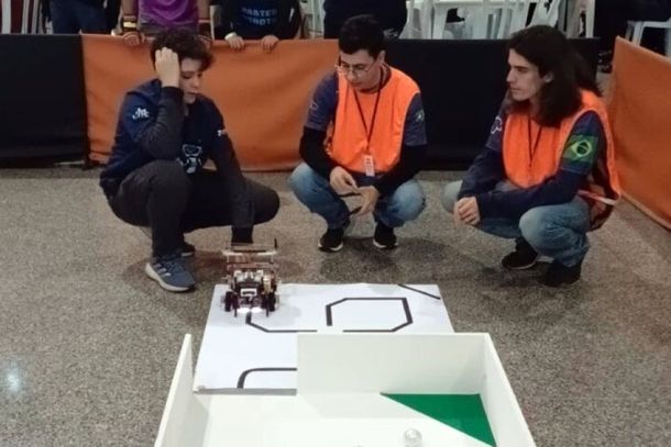 Al&eacute;m das tradicionais e acirradas competi&ccedil;&otilde;es de rob&ocirc;s de resgate da OBR, a programa&ccedil;&atilde;o da Semana Municipal vai contar com palestras abertas, exposi&ccedil;&otilde;es de pesquisas de ponta e demonstra&ccedil;&otilde;es tecnol&oacute;gicas interativas