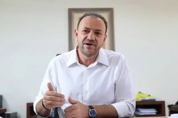 Edinho Silva recebe T&iacute;tulo de Cidad&atilde;o Honor&aacute;rio de S&atilde;o Carlos