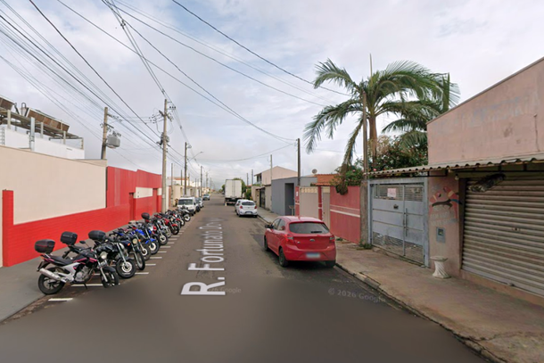 A rua Fortunato Dovigo passou a operar em sistema de m&atilde;o &uacute;nica de dire&ccedil;&atilde;o no trecho compreendido entre a rua Gildo Nonato e a avenida Paulo Edmundo Dias Duarte