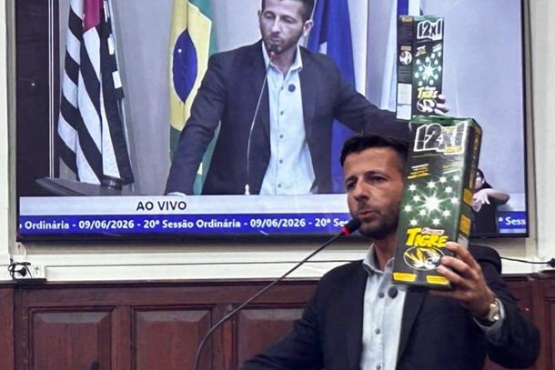O vereador Elton Carvalho (Republicanos) usou a tribuna para expor a falta de fiscaliza&ccedil;&atilde;o por parte da Prefeitura na venda irregular de fogos de artif&iacute;cio com estampido