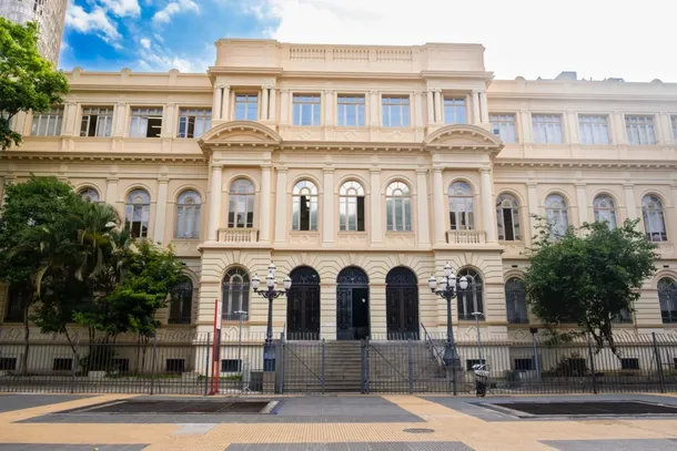 Concurso p&uacute;blico para a contrata&ccedil;&atilde;o de 5.000 professores do Ensino Fundamental e do Ensino M&eacute;dio