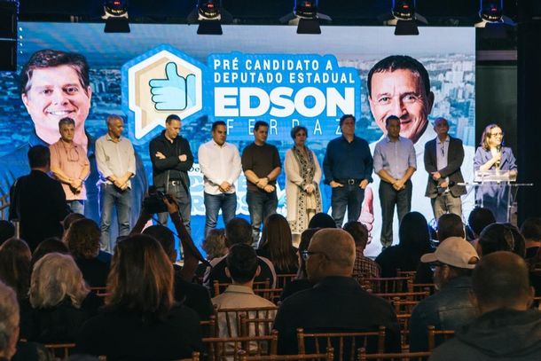 O espa&ccedil;o The Palace, localizado na Avenida Parque Faber, em S&atilde;o Carlos, registrou casa cheia na noite desta ter&ccedil;a-feira (11) durante a apresenta&ccedil;&atilde;o oficial dos candidatos do MDB
