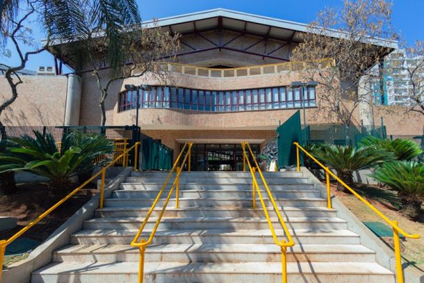 A exibi&ccedil;&atilde;o acontece no Teatro do Sesc e integra a programa&ccedil;&atilde;o cultural regular da unidade. Os ingressos devem ser retirados com 1h de anteced&ecirc;ncia na Loja Sesc, com lugares limitados