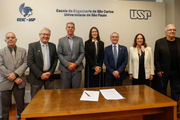 Assinatura de contrato com o Departamento Nacional de infraestrutura de transportes (DNIT)