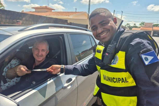 A campanha intensificou o di&aacute;logo com motoristas e pedestres sobre a necessidade de adotar posturas prudentes e cidad&atilde;s no cotidiano urbano