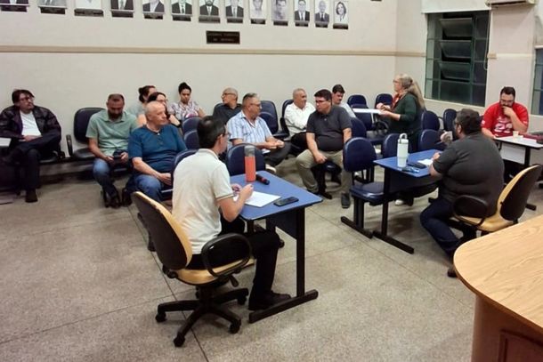 O encontro reuniu autoridades locais, lideran&ccedil;as do setor produtivo e empres&aacute;rios da regi&atilde;o