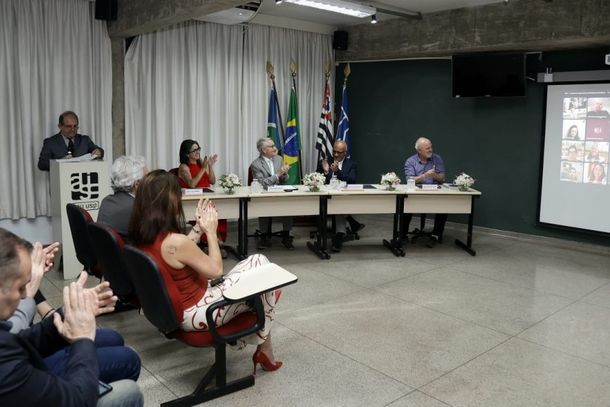 O Programa de Resid&ecirc;ncia em Arquitetura e Urbanismo atuar&aacute; em processos de regulariza&ccedil;&atilde;o fundi&aacute;ria de &aacute;reas remanescentes da antiga Rede Ferrovi&aacute;ria Federal, no interior do Estado de S&atilde;o Paulo