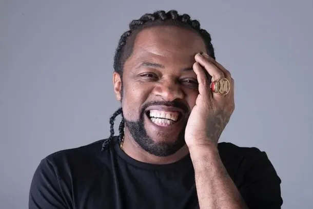 O show de Xande de Pilares est&aacute; com previs&atilde;o de in&iacute;cio entre 20h30 e 21h
