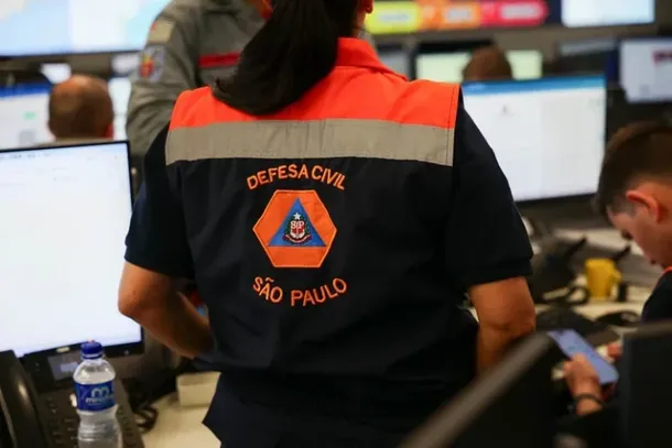 Sala de monitoramento da Defesa Civil