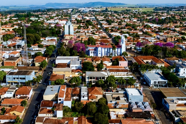 Os nomes sugeridos no texto foram definidos em conjunto com a pr&oacute;pria comunidade e fazem refer&ecirc;ncia a esp&eacute;cies de p&aacute;ssaros da fauna local