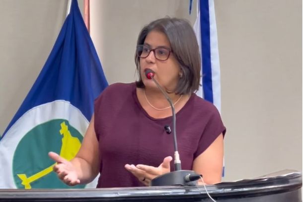 Vereadora cr&iacute;tica postura de quem deveria dar o exemplo