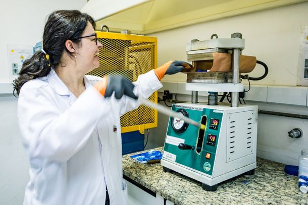 UFSCar sobe notas em Ensino, Ambiente de Pesquisa e Ind&uacute;stria no THE 2027
