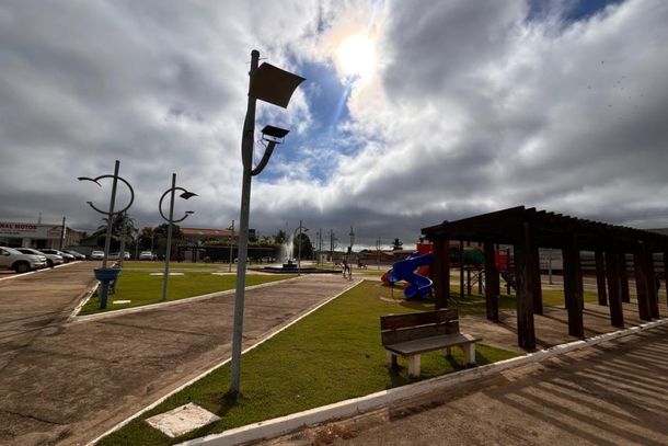 Pra&ccedil;a da Biblia- Centro de S&atilde;o Miguel do Guapor&eacute; 