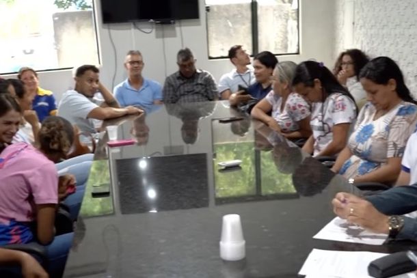 Imagem divulga&ccedil;&atilde;o da reuni&atilde;o com agentes de endemias do Municipio