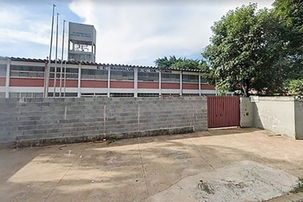 E.E. Marinalva Gimenes Colossal da Cunha, no Parque Jatob&aacute;