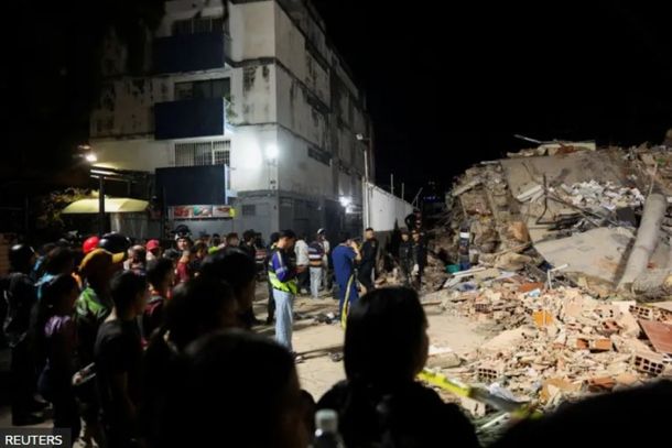 H&aacute; relatos de muita destrui&ccedil;&atilde;o em Caracas e outras cidades da Venezuela