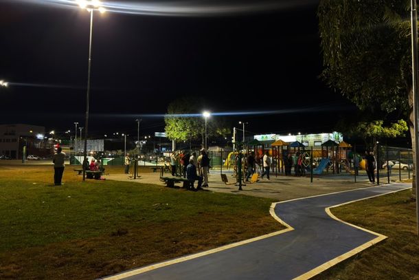 Inaugura&ccedil;&atilde;o da Pra&ccedil;a de Nova Veneza e reforma da pista de skate