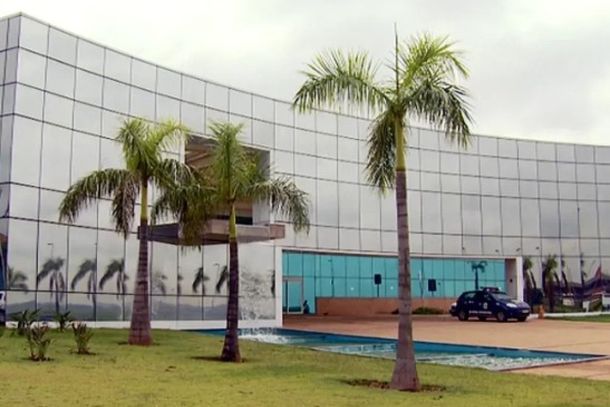Prefeitura de Paul&iacute;nia