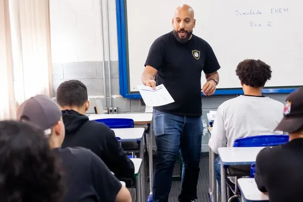 Diferentemente dos vestibulares tradicionais, o Prov&atilde;o Paulista acompanha o desempenho dos estudantes ao longo das tr&ecirc;s s&eacute;ries do Ensino M&eacute;dio