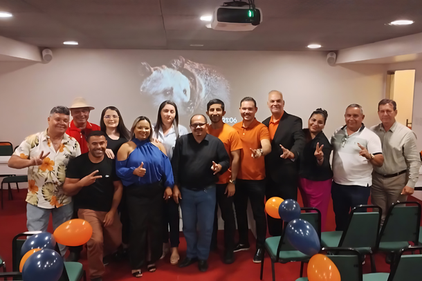 O grupo de 13 candidatos/as a vereador pelo Partido Novo em Surubim