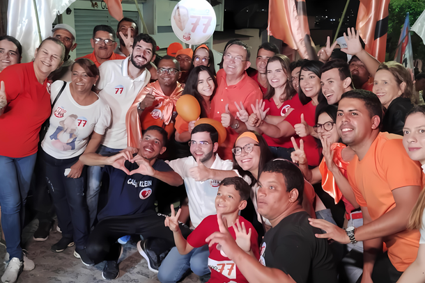 Mar&iacute;lia Arraes refor&ccedil;ou a campanha de Dr. Fl&aacute;vio acompanhando o porta a porta em Santo Ant&ocirc;nio e Cohab