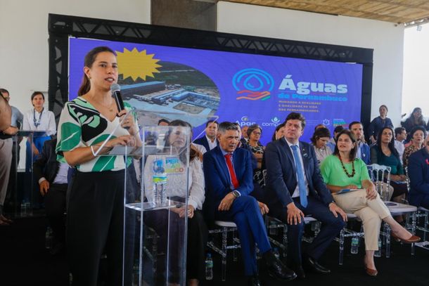 Governadora Raquel Lyra anunciou investimento bilion&aacute;rio para o programa &Aacute;guas de Pernambuco