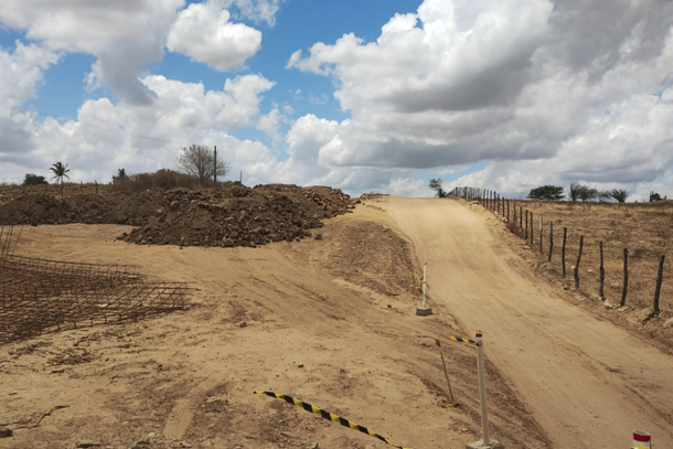 Servi&ccedil;os de limpeza da &aacute;rea na rodovia est&atilde;o sendo realizados pela Construtora Potiguar