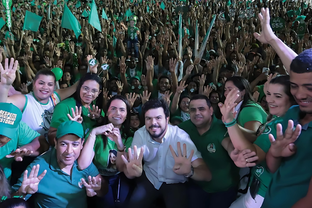 O deputado federal Fernando Filho &eacute; um dos principais aliados de Juliana de Chaparral