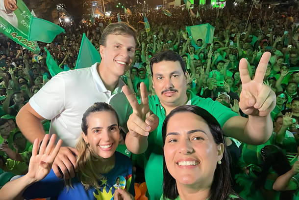Miguel Coelho esteve na campanha de Chaparral e Juliana neste ano