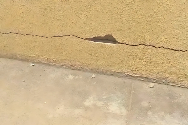 Rachaduras na estrutura vem preocupando moradores do Minha Casa, Minha Vida em Surubim