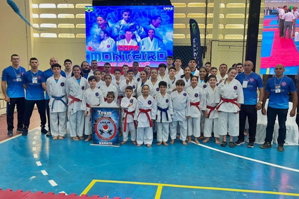 Equipe da Academia Ginkam P&eacute;gasus se destacou em competi&ccedil;&atilde;o realizada na capital pernambucana