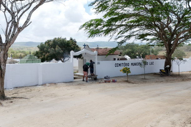 Cemit&eacute;rio municipal de S&atilde;o Luiz receber&aacute; grande n&uacute;mero de visitantes neste final de semana por ocasi&atilde;o do Dia de Finados