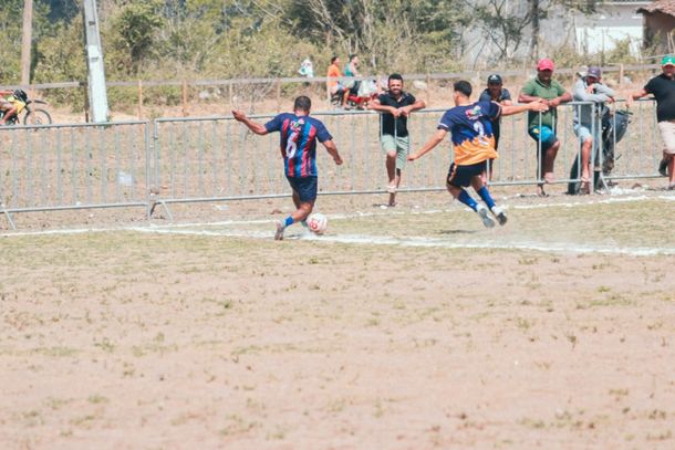 Em partida equilibrada, o Barcelona venceu a equipe do BBB e garantiu vaga na decis&atilde;o do campeonato de Santa Cec&iacute;lia