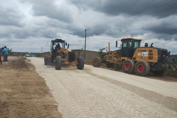 Obras de pavimenta&ccedil;&atilde;o da estrada do Tambor completaram 1 m&ecirc;s de execu&ccedil;&atilde;o