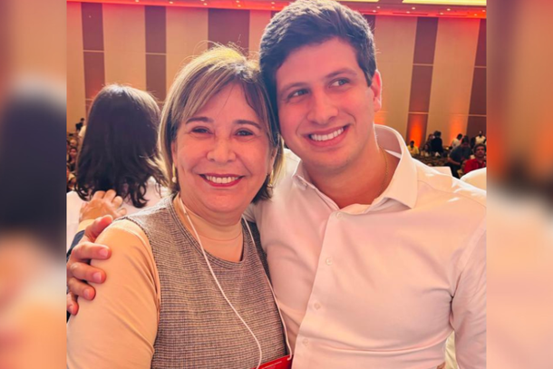 Com a nova nomea&ccedil;&atilde;o, Ana C&eacute;lia sai da disputa pol&iacute;tica e dever&aacute; coordenar campanha de Jo&atilde;o Campos no Agreste