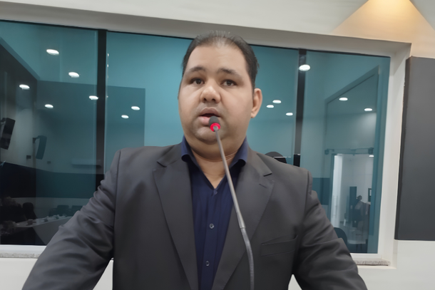 Vereador oposicionista apresentou pedido de informa&ccedil;&atilde;o sobre a situa&ccedil;&atilde;o de &aacute;gua nos Pil&otilde;es e no Salgado