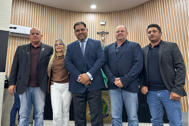Integrantes da nova mesa diretora da C&acirc;mara Municipal de Surubim, eleita para o bi&ecirc;nio 2027-2028