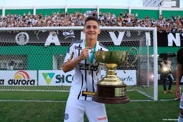 Foi o primeiro t&iacute;tulo do umuaramense como profissional, que joga na posi&ccedil;&atilde;o de zagueiro