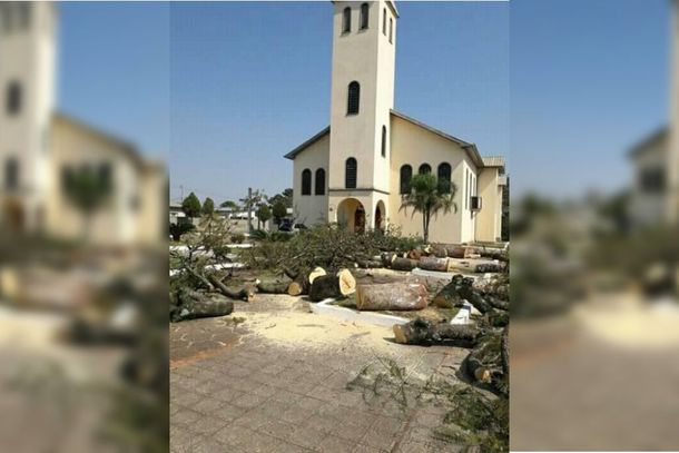 A obra est&aacute; sendo realizada na pra&ccedil;a central, onde fica localizada a igreja matriz